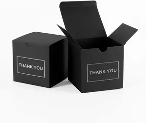 กล่องของขวัญขนาดเล็กสีดำ4x4x4นิ้วสีเงินโลโก้ขอบคุณกล่องของขวัญสำหรับงานเลี้ยงสีดำ