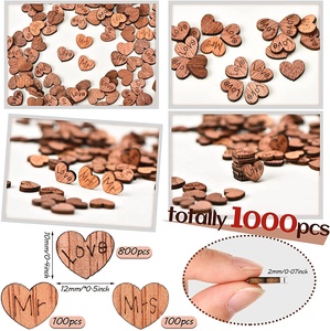 Decorazioni da Tavolo Rustiche Incise a Mano per Matrimoni e San Valentino, 1000 Pezzi di Piccoli Cuori in Legno 'Mr Mrs Love' - Product Image 3