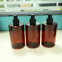 Bouteille de savon en plastique PET de 480 ml avec pompe et impression sérigraphique pour shampooing, soins de la peau, lotion et crème pour le visage