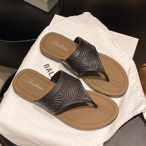 Sandalias con punta abatible de verano para mujer 2025 Island Wind, chanclas de nueva moda, chanclas de estilo festivo francés para zapatillas - Product Image 6