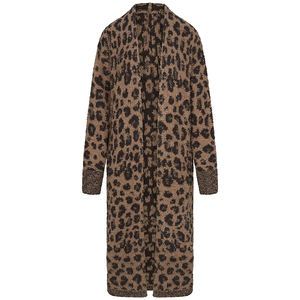 تخفيضات هائلة جديد الشتاء نصف المخملية رداء حمام سميكة النساء الكلاسيكية ليوبارد طباعة فاخرة مخصصة الفانيلا ملابس دافئة - Product Image 3