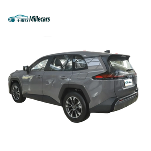 Occasion pour RAV4 SUV, excellent état, hybride automatique, intérieur foncé, sièges en cuir R18, usage professionnel, navigation GPS - Product Image 4