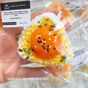 Jouets Squishy Thème Alimentaire Gâteau de Riz Viral Célèbre sur Internet, Accessoires en Caoutchouc Réalistes Anti-Stress Haut de Gamme Fabriqués au Zhejiang - Product Image 2