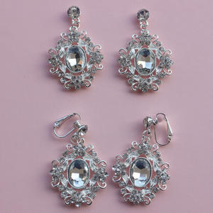 Nuovi Orecchini Lunghi Ellittici in Stile Palazzo Placcati Argento con Diamanti Bianchi Accessori da Sposa Esagerati - Product Image 6