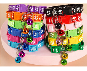 Elegante Collar Premium para Gatos, Ajustable, Suave, con Estampado de Colores Mixtos, Cómodo, Ligero, Accesorios de Moda para Gatos - Product Image 1