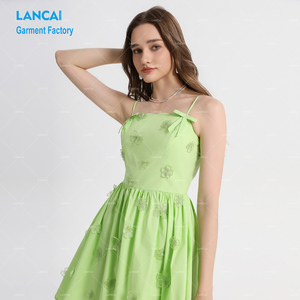 Abito slip da donna all'ingrosso personalizzato colletto quadrato colori verde chiaro piccoli modelli di <span class=keywords><strong>fiori</strong></span> da ragazza alla moda - Product Image 2