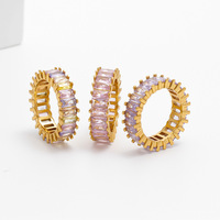 Approvisionnement direct d'usine, bague en zircon plaquée or 18 carats entièrement pavée pour femmes |   Style géométrique chatoyant, polyvalent et minimaliste