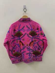 Veste bohème brodée Suzani en velours faite à la main, rembourrage en coton respirant, tissu tissé, taille unique, fabricant OEM Inde - Product Image 6