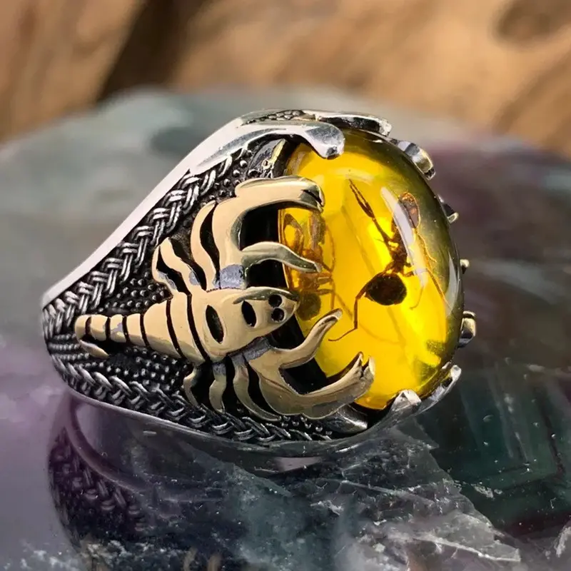 Trendy Personal isierte Retro Punk europäische und amerikanische Farbe türkischen Edelstein Scorpion Eagle Men Ring Stahl Großhandel Bulk