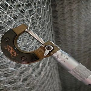Fournisseur de <span class=keywords><strong>grillage</strong></span> torsadé triple galvanisé à chaud 38 mm x hauteur x 1,70 m x 30 mètres - Product Image 3