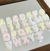 100 pièces de perles lettres en acrylique épaisses et colorées, à grand trou, avec lettres imprimées géantes, pour la fabrication de chaînes de téléphone portable DIY, vente en gros pour le bricolage