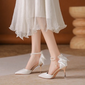 6333-1 Zapatos de Tacón de Aguja con Punta Puntiaguda para Novia, con Correa en el Tobillo y Decoración de Lazo, Zapatos de Tacón Alto de Satén Blanco para Boda - Product Image 1