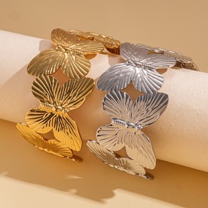 2025 NEW Wholesale Women Wide Gold Plated Texture Chunky <b>Bangle</b> <b>Bracelet</b> Women Gold Metal Butterfly Open Cuff <b>Bangle</b> <b>Bracelet</b> - Product Image 1