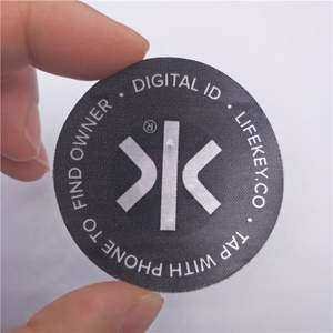 Etiqueta de ropa Nfc con calor pegado en ID digital - Product Image 4