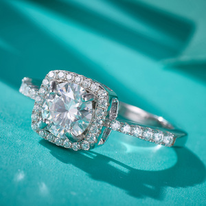 ファインジュエリーレディース925スターリングシルバー4爪ラウンドラップモアッサナイトダイヤモンド結婚指輪 - Product Image 2