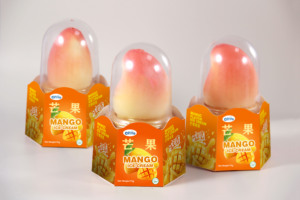 Helado Fumang Viral en Redes <span class=keywords><strong>de</strong></span> Frutas con Certificación Halal, Auspicioso Helado <span class=keywords><strong>de</strong></span> Mango, Dulce <span class=keywords><strong>de</strong></span> <span class=keywords><strong>Leche</strong></span> y Frutas con Forma <span class=keywords><strong>de</strong></span> Fruta - Product Image 2