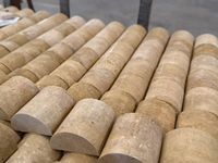 Mosaïque en travertin beige naturel, demi-rond, courbé, surface cylindrique 3D en arc, pour la décoration murale d'hôtels et de villas
