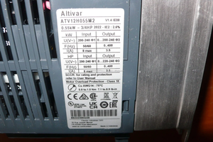 Onduleur ATV12H055M2 variateur de vitesse AC ATV320 1.5kW convertisseur de fréquence garantie d'un an - Product Image 4