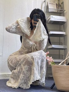 Vestito Midi da Donna Elegante e Casual da Sera per Feste e Club Personalizzato di Tendenza con Maniche a Svasatura in Pizzo e Allacciatura Frontale - Product Image 6