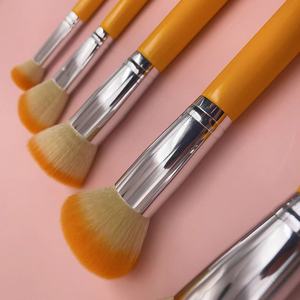 Yrx nhãn hiệu riêng chuyên nghiệp trang điểm bàn chải thiết lập 5pcs gỗ xử lý tổng hợp tóc tùy chỉnh cho khuôn mặt & cạo râu sử dụng bàn chải - Product Image 3