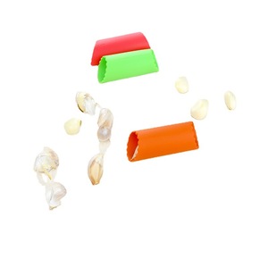 Factory direct wholesale of custom-made silicone garlic peelers, rolling peelers, and hand-protecting garlic peeling tools. - Product Image 3