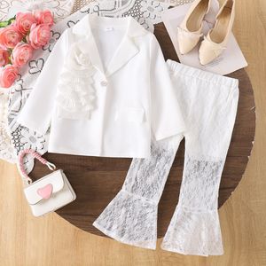 Set di Abbigliamento per Ragazze Autunno 2026: <span class=keywords><strong>Blazer</strong></span> Rosso + Pantaloni a Zampa in Pizzo, Completo a Maniche Lunghe 2 Pezzi <span class=keywords><strong>Bianco</strong></span> e Rosso - Product Image 3