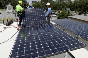 ระบบโซลาร์ไฮบริด Growatt 10kW พร้อมแบตเตอรี่ Growatt SPH4KT~10KT - Product Image 4