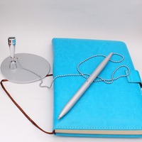 Présentoir de stylo de bureau de nouveauté en métal argenté avec des ensembles de cadeaux promotionnels de logo de 1.0mm