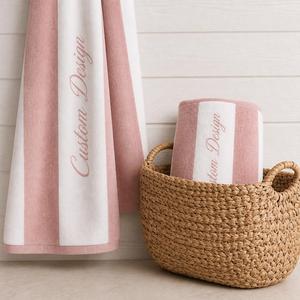 Serviette de plage en microfibre à rayures roses, design personnalisé - Product Image 1