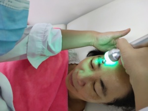 Equipo de Belleza Facial Multifuncional 8 en 1 Tingmay, Equipo de Terapia de Oxígeno para la Piel - Product Image 3