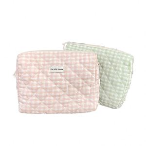 Hot Sale Pink Green Checkered Makeup Bag Large Capacity Plaid Cosmetics Travel <b>Storage</b> Bags With Zipper - Product Image 2