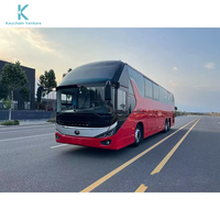 Bus de tourisme de luxe à 3 essieux 6137, personnalisable jusqu'à 75 places, 90 % neuf, faible kilométrage