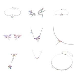 Collier libellule en acier inoxydable plaqué or 18 carats, résistant à l'eau et inaltérable, de la marque Fanhua. - Product Image 1