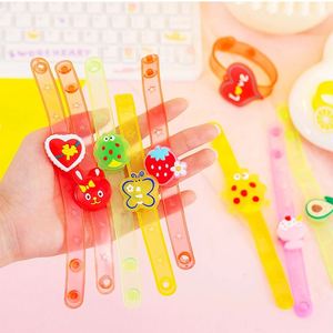 12 montres LED lumineuses à thème dessin animé pour enfants, idéales pour les anniversaires, les mariages, les souvenirs, les cadeaux de Noël et les pinatas - Product Image 6