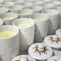Bougie de soja minimaliste faite à la main avec pot en céramique d'ambiance zen aromathérapie fabriqué au Vietnam pour les vacances et les bars