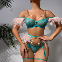 Tenues de luxe plumes Lingerie Sexy soutien-gorge voir à travers 3 pièces ensembles érotiques dentelle sous-vêtements transparents tongs jarretelles