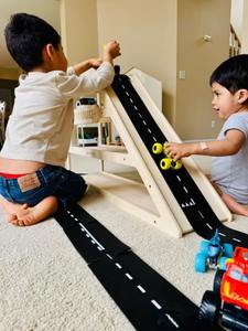 Présentoir de garage de <span class=keywords><strong>voiture</strong></span> jouet en bois moderne pour les tout-petits Cadeau d'anniversaire de garçon avec rampe de <span class=keywords><strong>voiture</strong></span> pour le rangement de l'école ou les jeux - Product Image 3