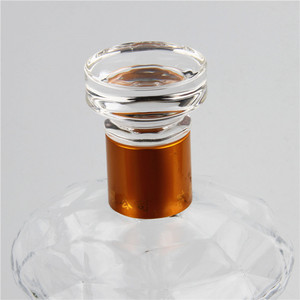 <span class=keywords><strong>Bouchon</strong></span> de vin <span class=keywords><strong>en</strong></span> cristal innovant <span class=keywords><strong>Bouchon</strong></span> de bouteille <span class=keywords><strong>en</strong></span> <span class=keywords><strong>liège</strong></span> pour whisky et brandy avec couvercle <span class=keywords><strong>en</strong></span> verre scellé Bouchons et fermetures de bouteille de qualité supérieure - Product Image 4