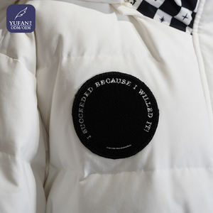 Giacca Imbottita Bianca da Donna <span class=keywords><strong>a</strong></span> Lunghezza Media con Cappuccio, Fodera <span class=keywords><strong>a</strong></span> Scacchi, Cintura con Coulisse e Tasche con Zip - Product Image 5