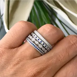 Nieuwe Engagement Band 4 Stuks Stapel Stapelen Ring Sets Micro Pave Volledige Wit Blauw Cz Eternity Stack Ring 925 Sterling zilver