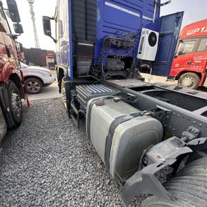 Tracteur diesel 6x2 de 440 CV avec direction à gauche, caméra arrière et suspension pneumatique pour pont <span class=keywords><strong>FM</strong></span> Airbag - Product Image 4