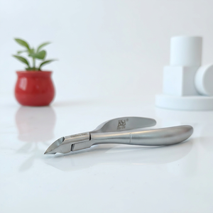 Cortauñas de Acero Inoxidable con Cuchilla Biselada, Apertura de Mandíbula Ancha, Punta Afilada y Duradera, Cortacutículas Profesional para Adultos, Ideal para Regalo - Product Image 3