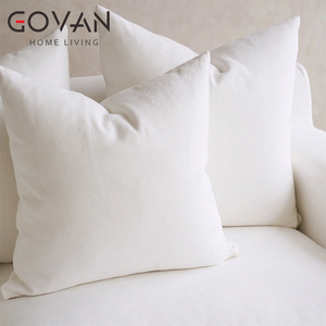 Canapé Chesterfield <span class=keywords><strong>scandinave</strong></span> carré rembourré à trois places de la <span class=keywords><strong>série</strong></span> Nordic, conçu pour les salons et les zones de réception - Product Image 3
