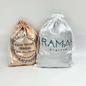 Bolsa de satén personalizada con cordón para champán, con logo impreso en negro, bolsa de almacenamiento de lujo de seda y satén para pelucas y extensiones de cabello. - Product Image 6