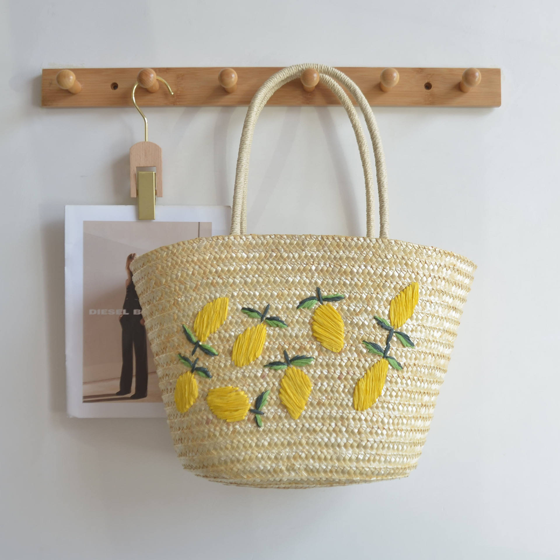 New Fresh Straw Handmade Mango Lemon Embroidered Straw Woven Bag
