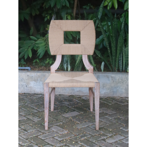 La silla de comedor Havana presenta madera de teca duradera y elegante ratán sintético, con un encantador acabado en color blanquecino. - Product Image 2