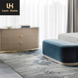 Meubles <span class=keywords><strong>Leon</strong></span> Vente en gros Taille personnalisée Style italien classique Grand lit Queen rembourré Taille <span class=keywords><strong>King</strong></span> de luxe - Product Image 4