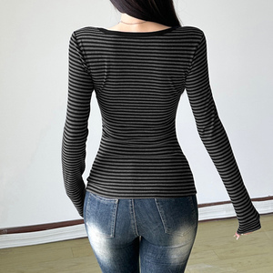 Camiseta de Mujer, Ecológica, Tejida, a Rayas, con Cuello en V, Ajustada, de Manga Larga, con Botones, en Color de Contraste, Fácil de Combinar - Product Image 6