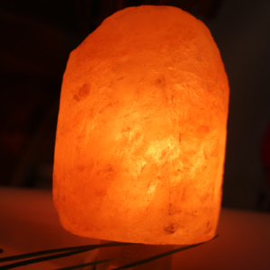 Vente chaude Nuit Applique Murale Sculpté À La Main Naturel Décor À La Maison Bon Pour La <span class=keywords><strong>Santé</strong></span> Du Pakistan ROSE HIMALAYAN LAMPE À <span class=keywords><strong>SEL</strong></span> - Product Image 3