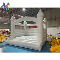 Château gonflable extérieur blanc de videur avec les jouets gonflables de ventilateur comprenant la maison de rebond